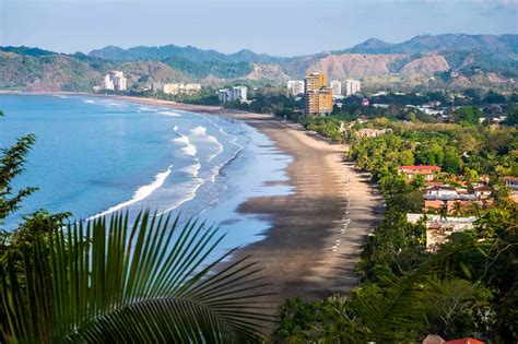Tapping into the Seaside Spell: Costa Rica's Coastal Costco Connection